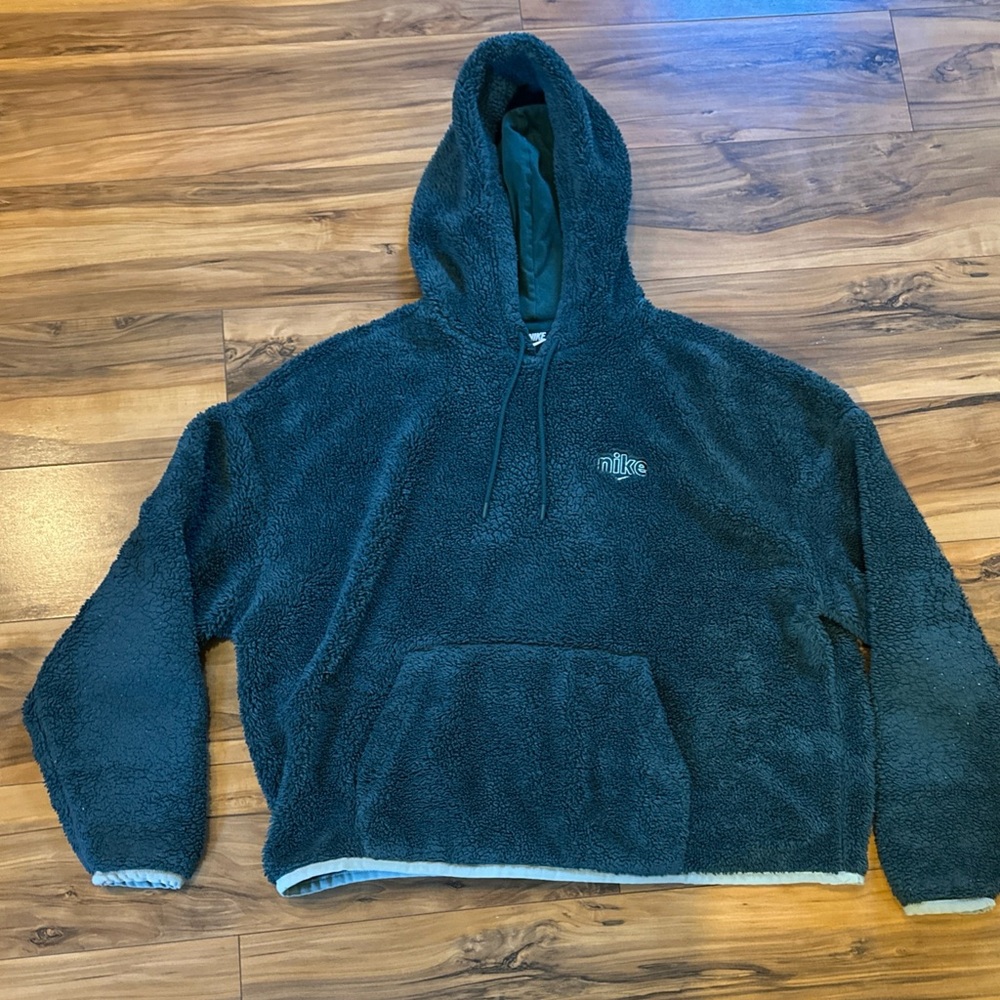 Nike Women's NSW Plush Fleece Hoodie Size Large CU6425 300 Atomic Enamel Green